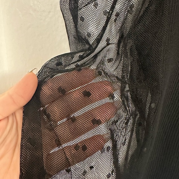 Almost Famous Womens Round Neck Mesh Long Sleeve - Picture 7 of 10